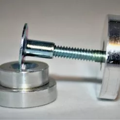 Rock Threads Universal Aluminium Traction Kit 21 Rock Threads Universal Aluminium Traction Kit -Hengels Winkel Rock Threads Universal Aluminium Traction Kit ROCKTHREADSKIT X lock down sample 3 discs