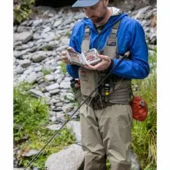 Simms Flyweight Stockingfoot Dark Stone 17 Simms Flyweight Stockingfoot Dark Stone -Hengels Winkel Simms Flyweight Stockingfoot Dark Stone 12932 781 XX 0008 flyweightaccesshoody s21.jpg 1