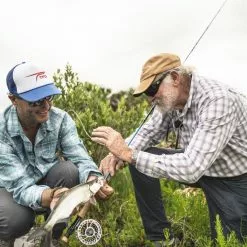 TFO Axiom II-X Fly Rod -Hengels Winkel TFO Axiom II X Fly Rod TFOAXIOMIIX XXX axiom ll x carousel photos lifestyle 5